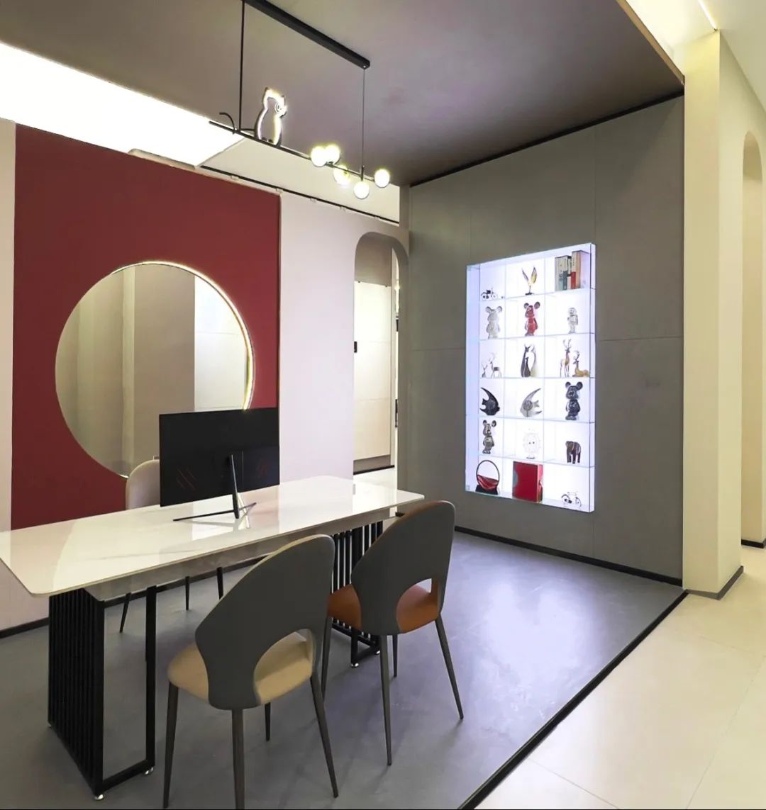 終端風(fēng)采 | 強輝江山旗艦店,以現(xiàn)代設(shè)計聚合時尚空間之美(圖10) 終端風(fēng)采 | 強輝江山旗艦店,以現(xiàn)代設(shè)計聚合時尚空間之美(圖10)