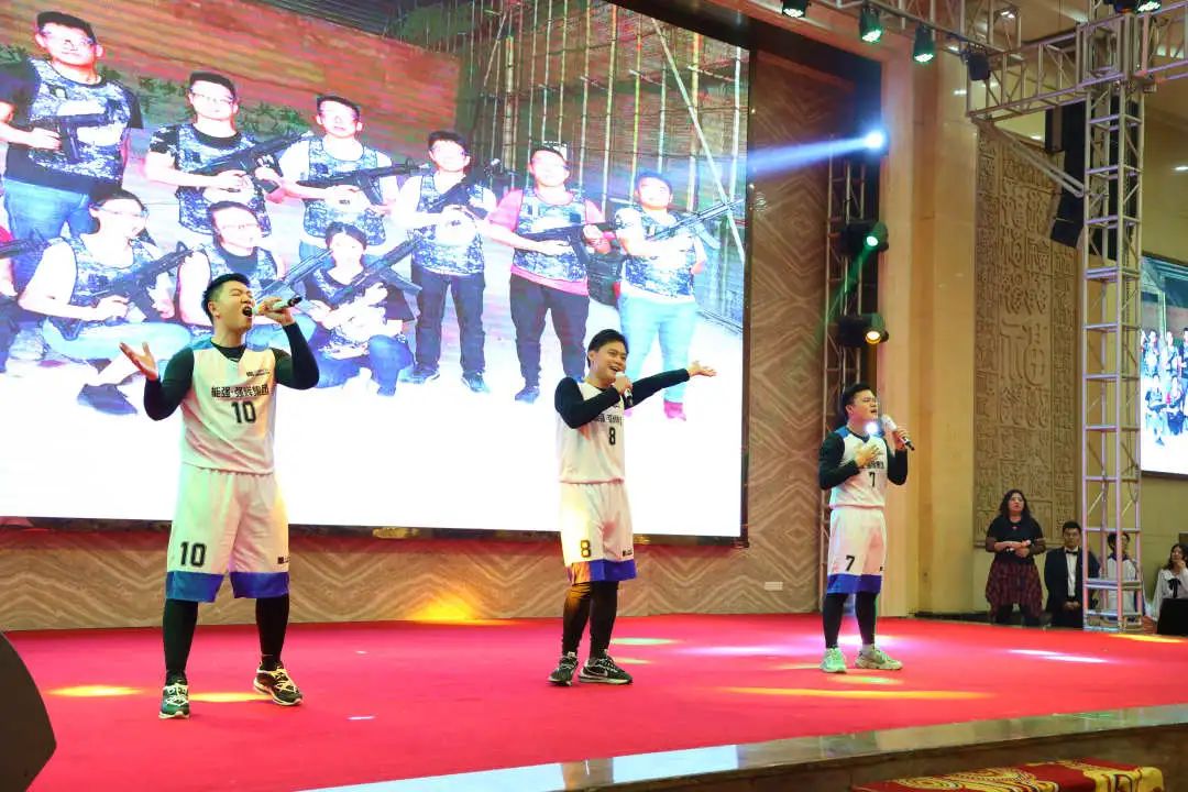 金虎迎新·領跑2022 | 集團年度總結會暨新年晚會完美落幕!(圖19) 金虎迎新·領跑2022 | 集團年度總結會暨新年晚會完美落幕!(圖19)