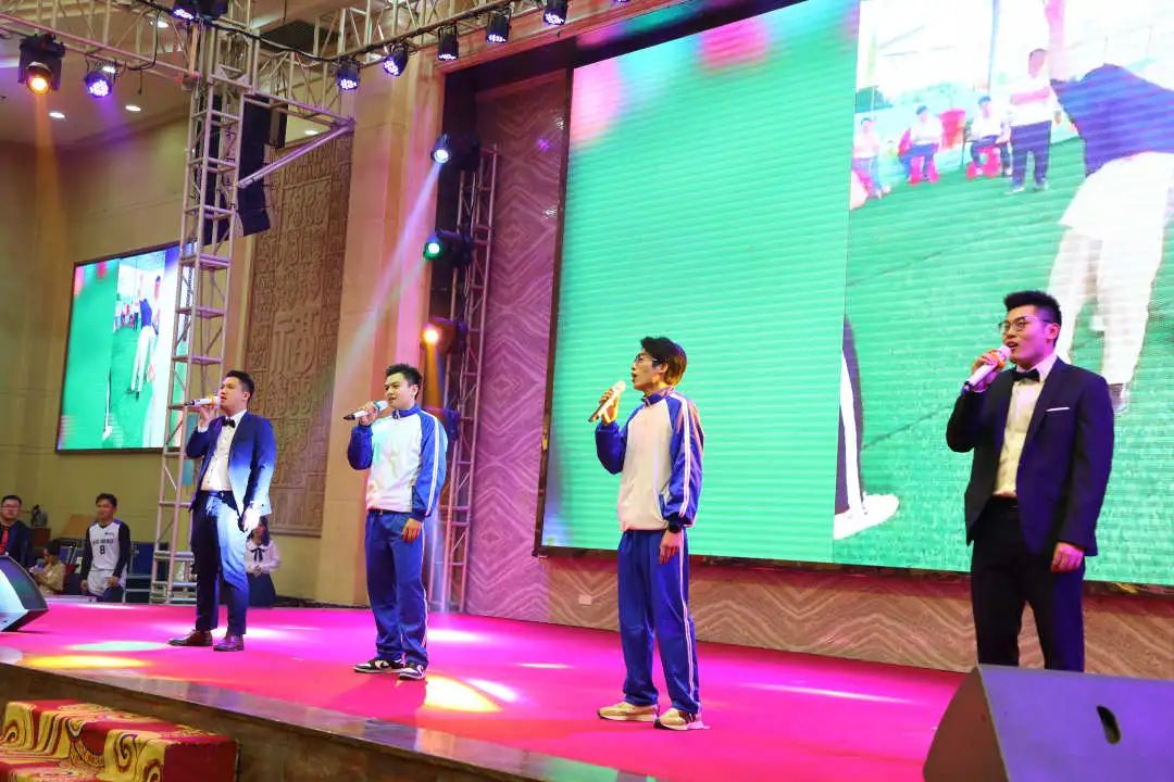 金虎迎新·領跑2022 | 集團年度總結會暨新年晚會完美落幕!(圖21) 金虎迎新·領跑2022 | 集團年度總結會暨新年晚會完美落幕!(圖21)