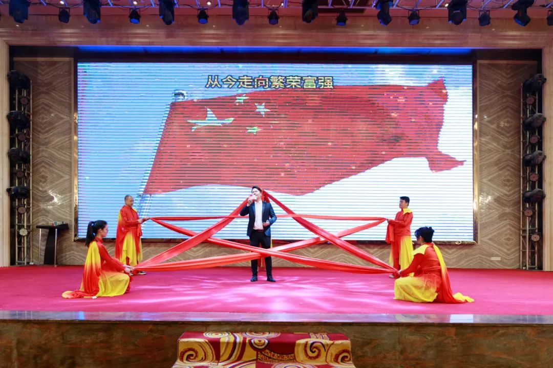 聚勢·創變·敢為 | 強輝集團2025年迎新晚會圓滿結束，共繪未來新藍圖(圖25)
