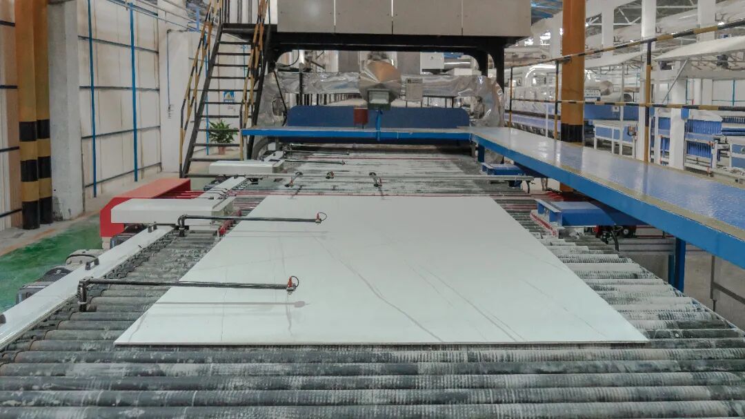 榜樣力量 | 強輝精工瓷磚斬獲2025年度家居領軍品牌(圖7)